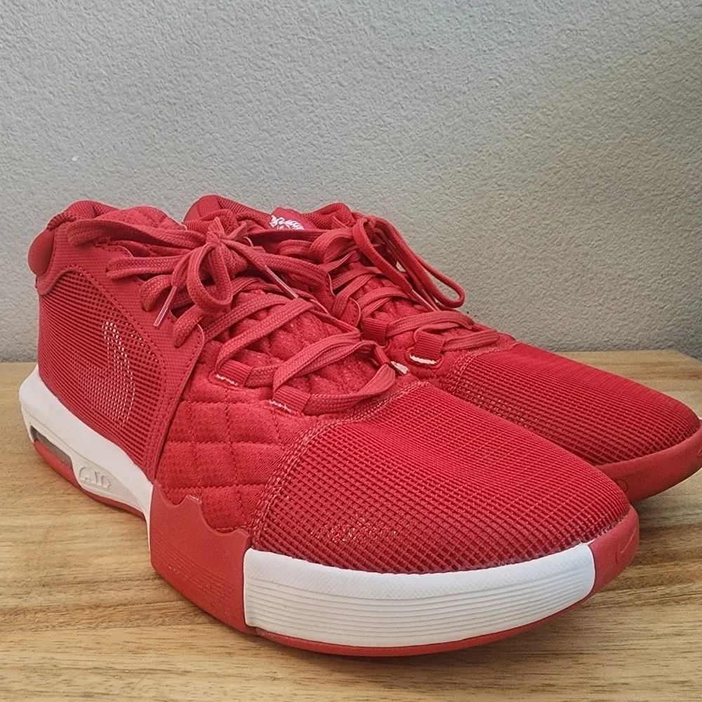 Nike Mens LeBron Witness VIII Basketball Shoes Sneakers Lace Up Mesh Red Size 14